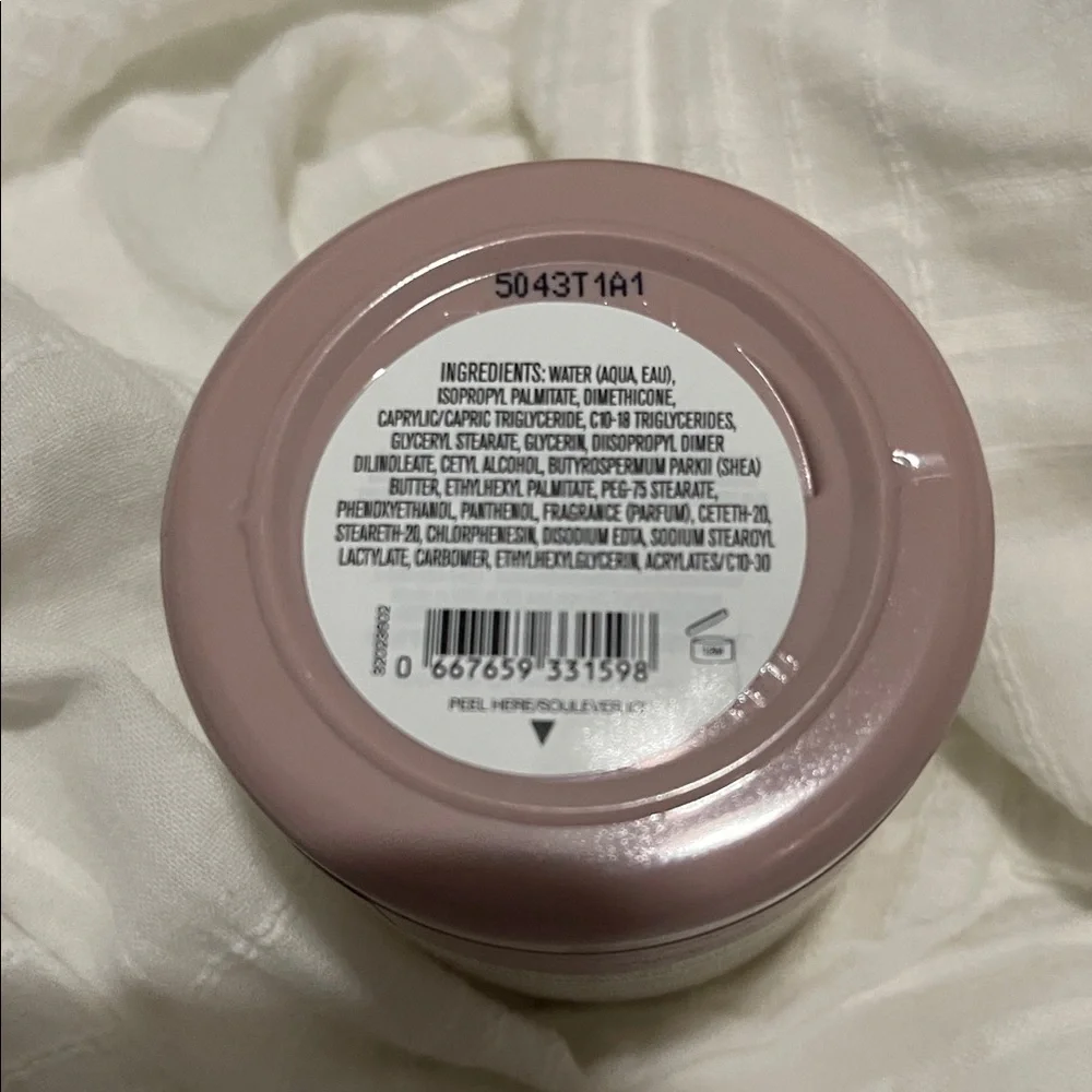 NEW- Bath & Body Works- Hydrating Face Cream - Picture 3 of 3